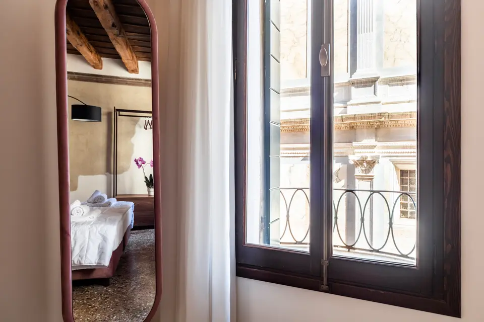 Morosina · Palazzo Miracoli, Venice — 4